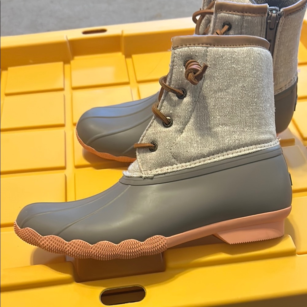 Sperry Duck boots